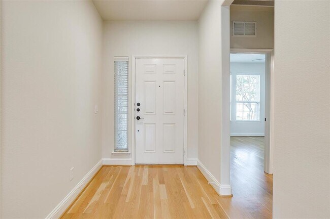 Foto del edificio - 1854 Dexter Ln