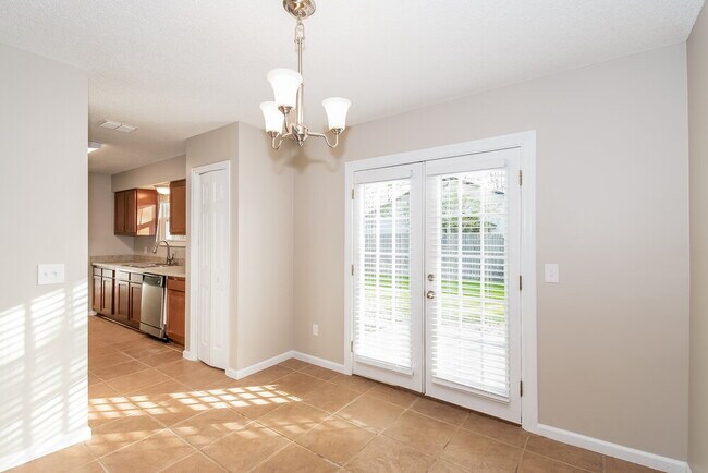 Foto del edificio - 1775 Irish Spring Ct