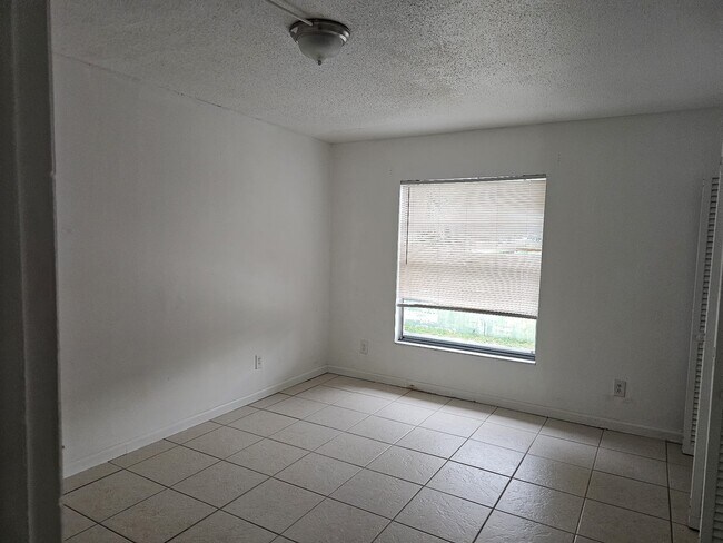 Foto del edificio - 2800 E 113th Ave
