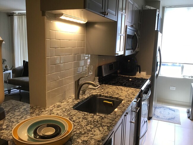 Kitchen - 1300 Queens Rd