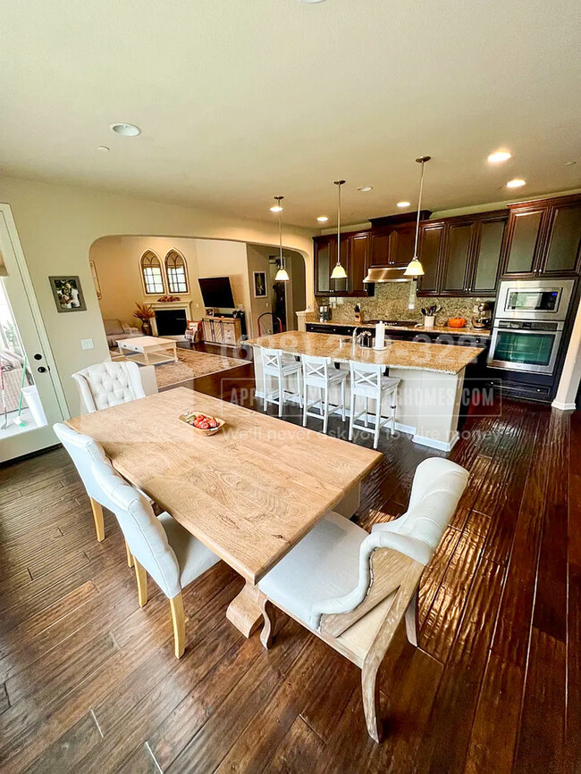 Foto del edificio - 17552 Ralphs Ranch Rd