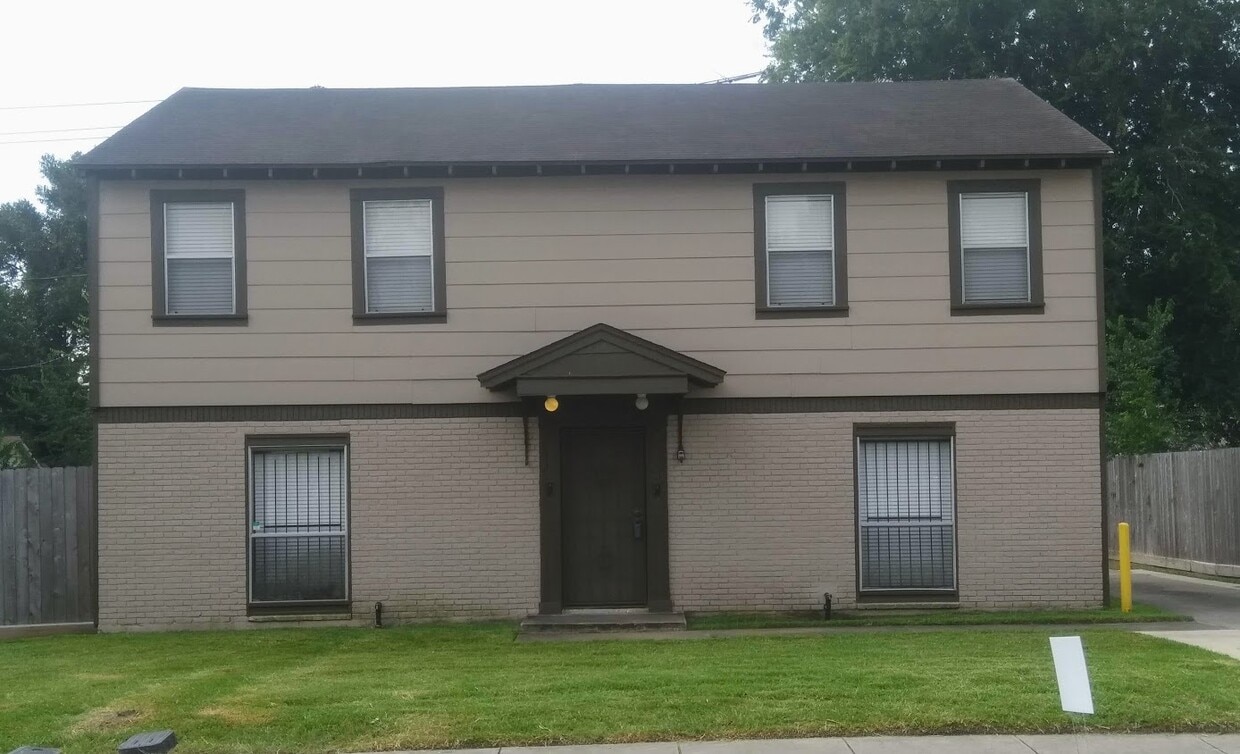 3340 Blodgett St Unit 3340, Houston, TX 77004 Condo for Rent in