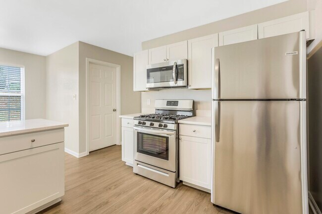 Building Photo - 5422 Amber Cove Way