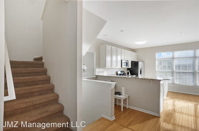 Building Photo - 3 br, 2.5 bath House - 475 Cherry Orchard Rd