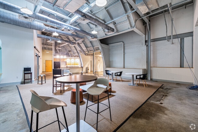 Clubhouse - Petersburg ArtistSpace Lofts