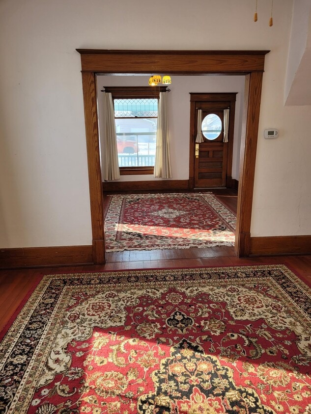 Building Photo - 374 N Woodward St