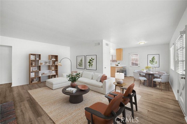 Foto del edificio - 375 Woodland Pl