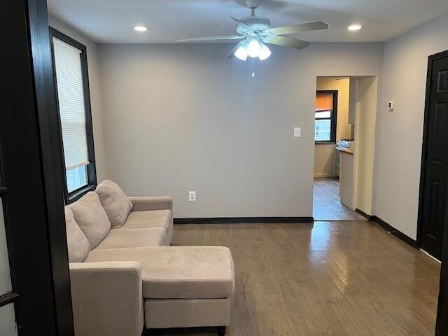 Foto del edificio - 751 Garfield Ave