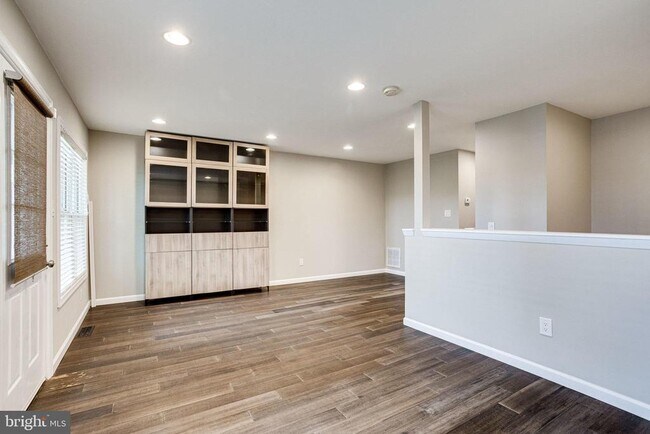 Foto del edificio - 2648 Bowen Rd SE