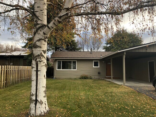 Building Photo - 7939 Wisteria St