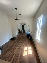Building Photo - 800 Henry Clay Ave
