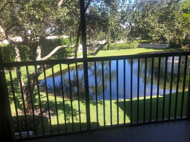 Building Photo - 15701 W Waterside Cir