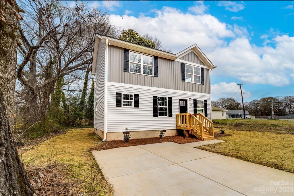 Foto principal - 609 Suttle St