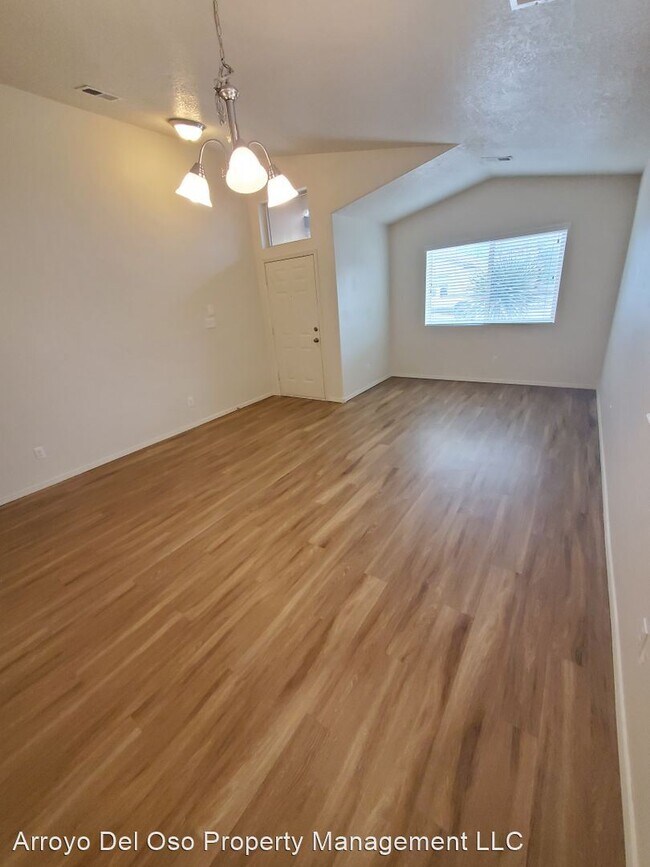 Building Photo - 3 br, 2 bath House - 741 Purple Aster Ave SW