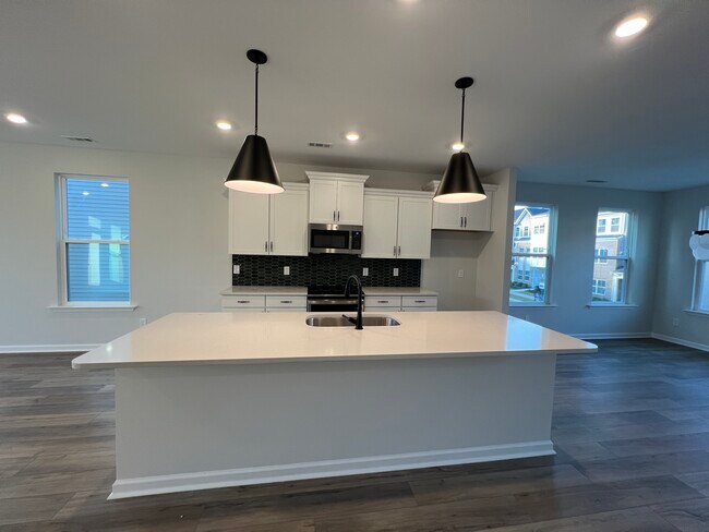 Foto del edificio - 375 Chesapeake Cmns St