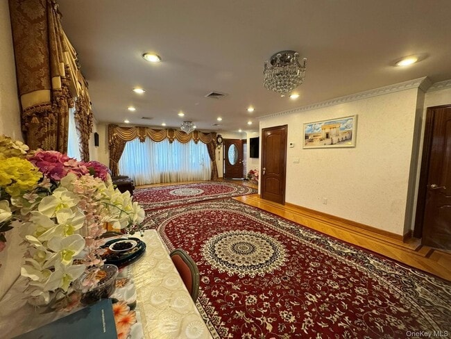 Photo - 109-04 Myrtle Ave House