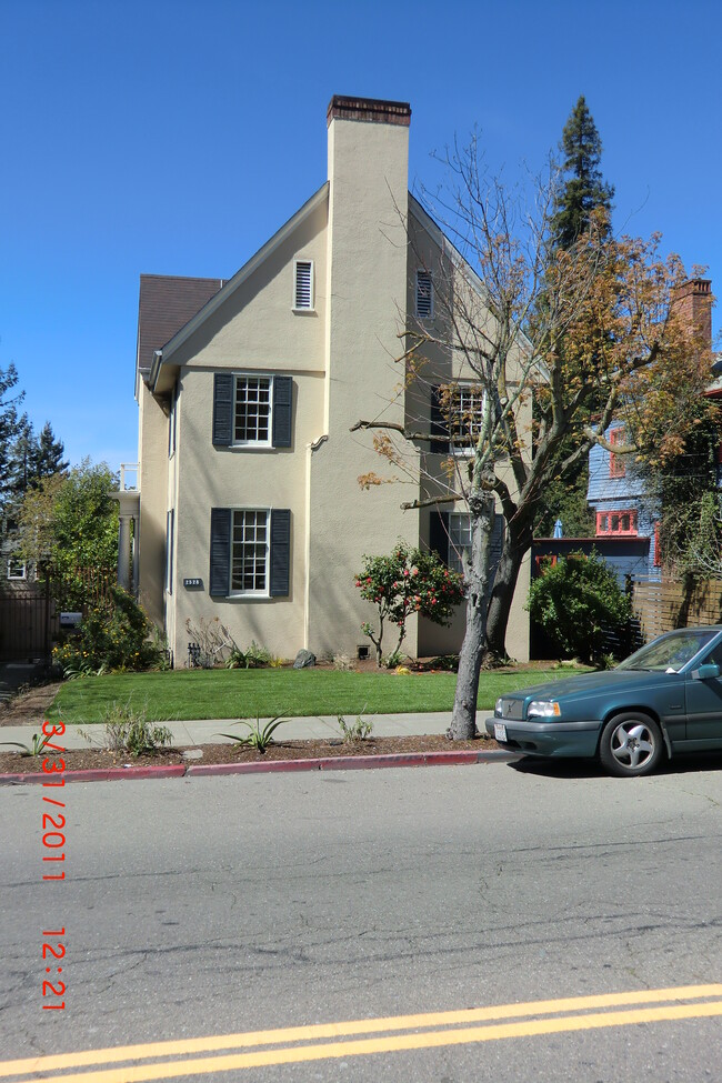 Building Photo - 2528 Warring St