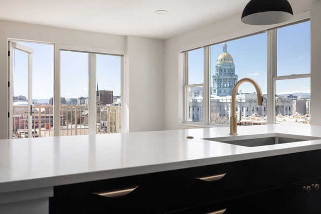 Building Photo - NOVEL Uptown by Crescent Communities