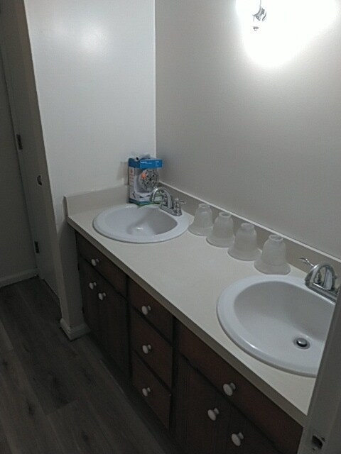 Foto del edificio - 127 Twin Wood Dr