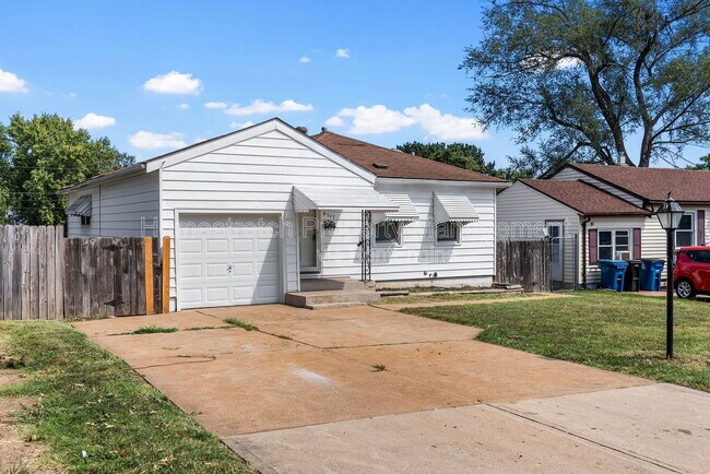 Foto del edificio - 9517 Lydell Dr