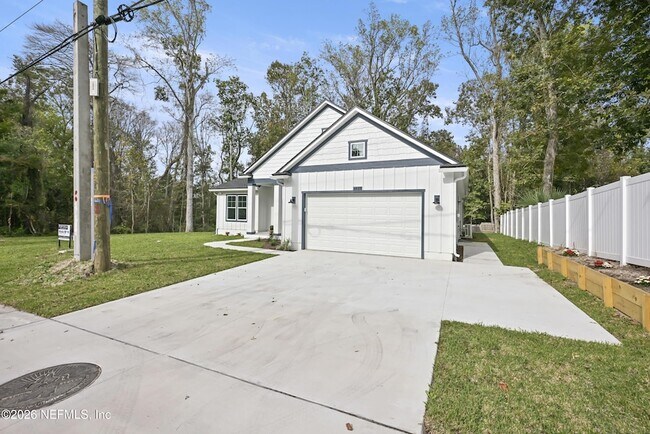 Foto del edificio - 4435 Julington Creek Rd