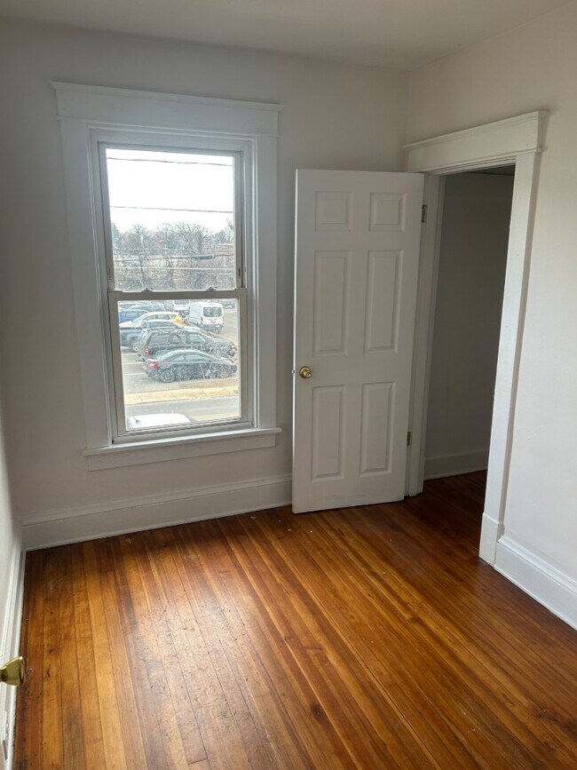 Foto del edificio - 1221 Campbell Ave