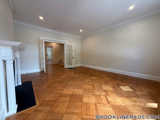 Foto del edificio - 1726 Beacon St