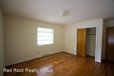 Building Photo - 667 Idlewild Cir