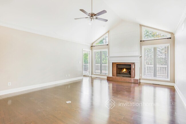Building Photo - 2243 Ridgewood Ct