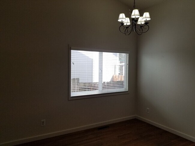 Building Photo - Attractive 5 bedroom home in Rohnert Park