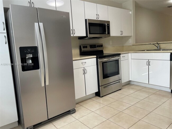 Building Photo - 12957 SW 30th Ct