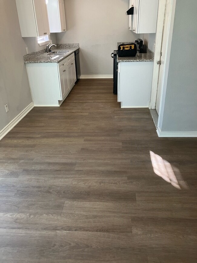 Foto del edificio - 5142 Madden Ln