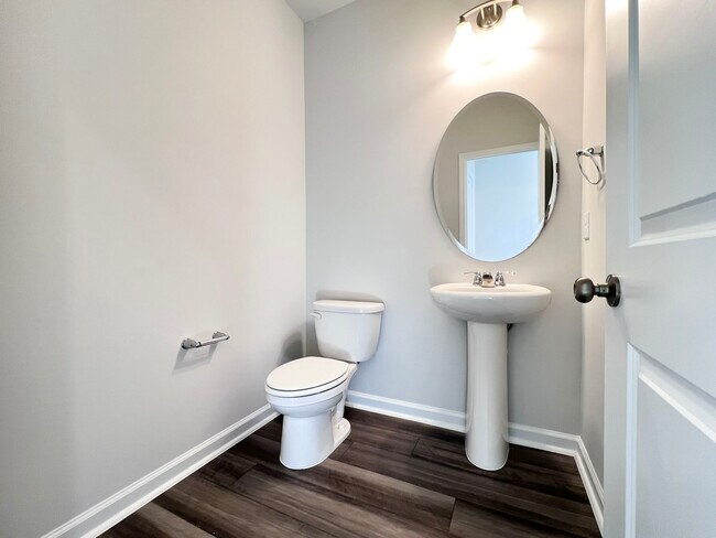 Foto del edificio - 1988 Rosedale Rdg Ave