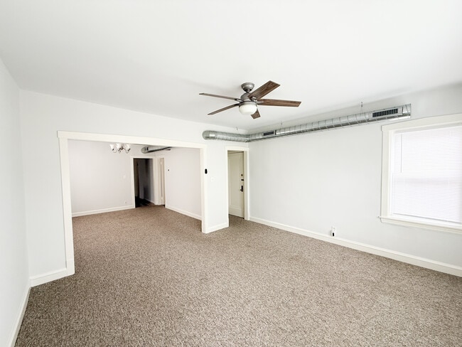 Living Room and dining room - 5043 W Argyle St