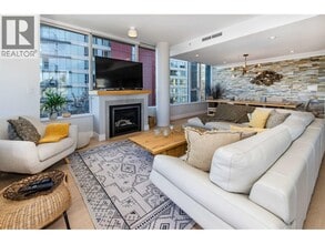Building Photo - 9 Smithe Mews