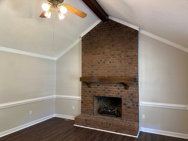Building Photo - 1409 Bridgeton Rd
