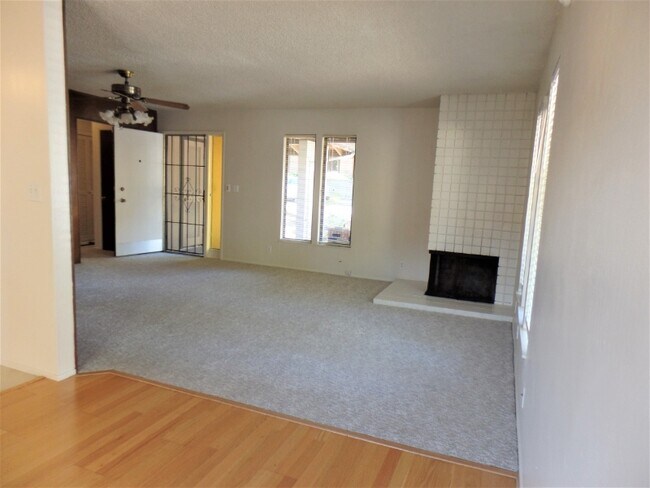 Foto del edificio - 127 Shadow Mountain Ct