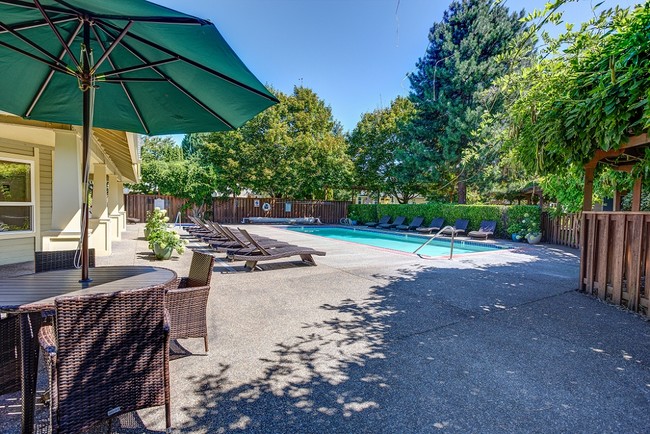 Building Photo - Commons at Hawthorn Village Apartments