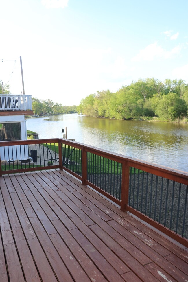 Foto del edificio - 42527 N Forest Ln