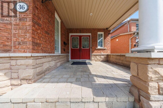 Building Photo - 36 Goodhart Crescent