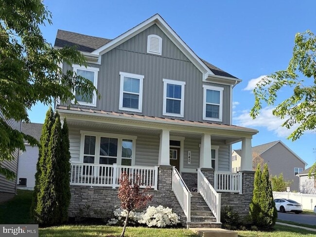 Photo - 140 Limpkin Ave House