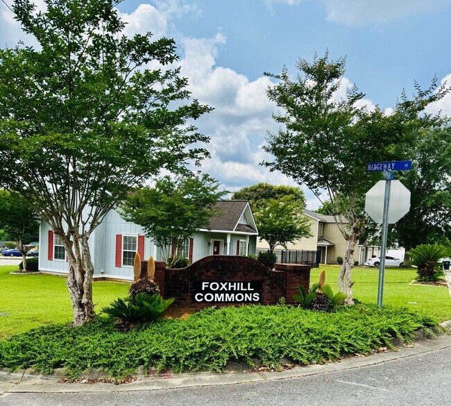 Foto del edificio - Available NOW- 113 Commons-Move in Special 1/2 off the first month rent with 12-month Lease