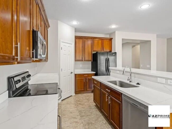 Building Photo - Nice Homes