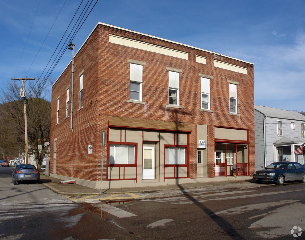 Building Photo - 501 Pratt Ave