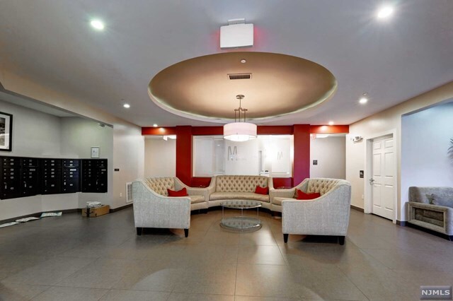Foto del edificio - 1111 Riverview Ave
