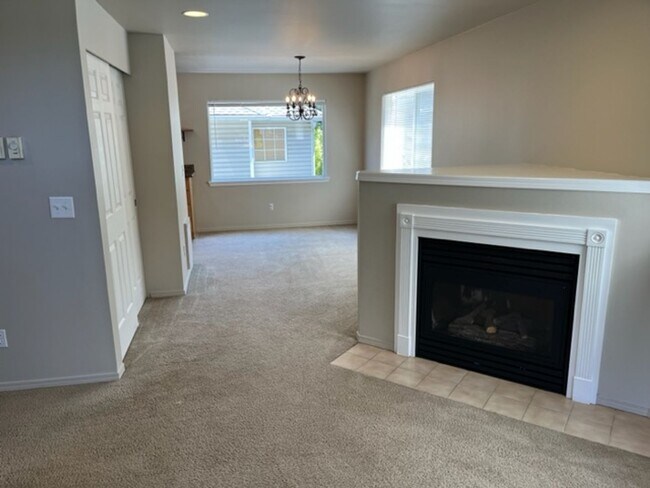 Foto del edificio - Greenwood Townhome