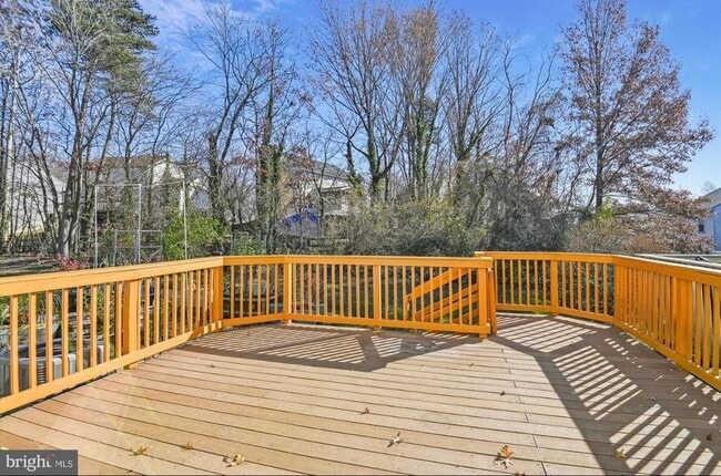 Building Photo - 933 Oakmoor Dr
