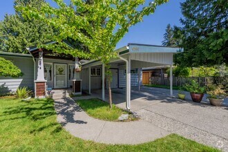 Building Photo - 6160 NE 185th St