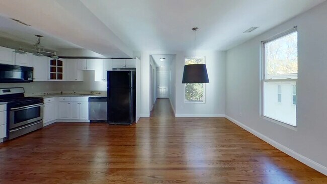 Building Photo - 23 Marcella St