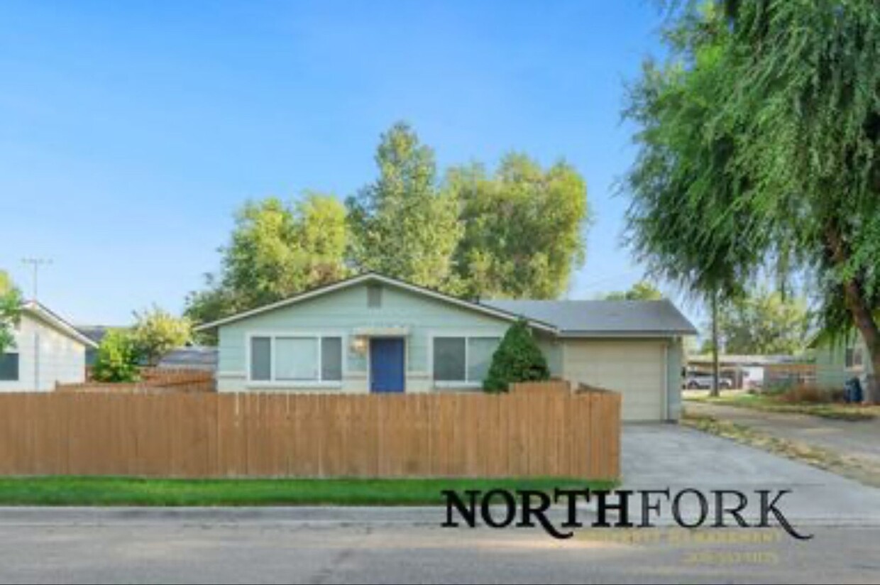 Foto principal - Spectacular Remodeled Nampa Home